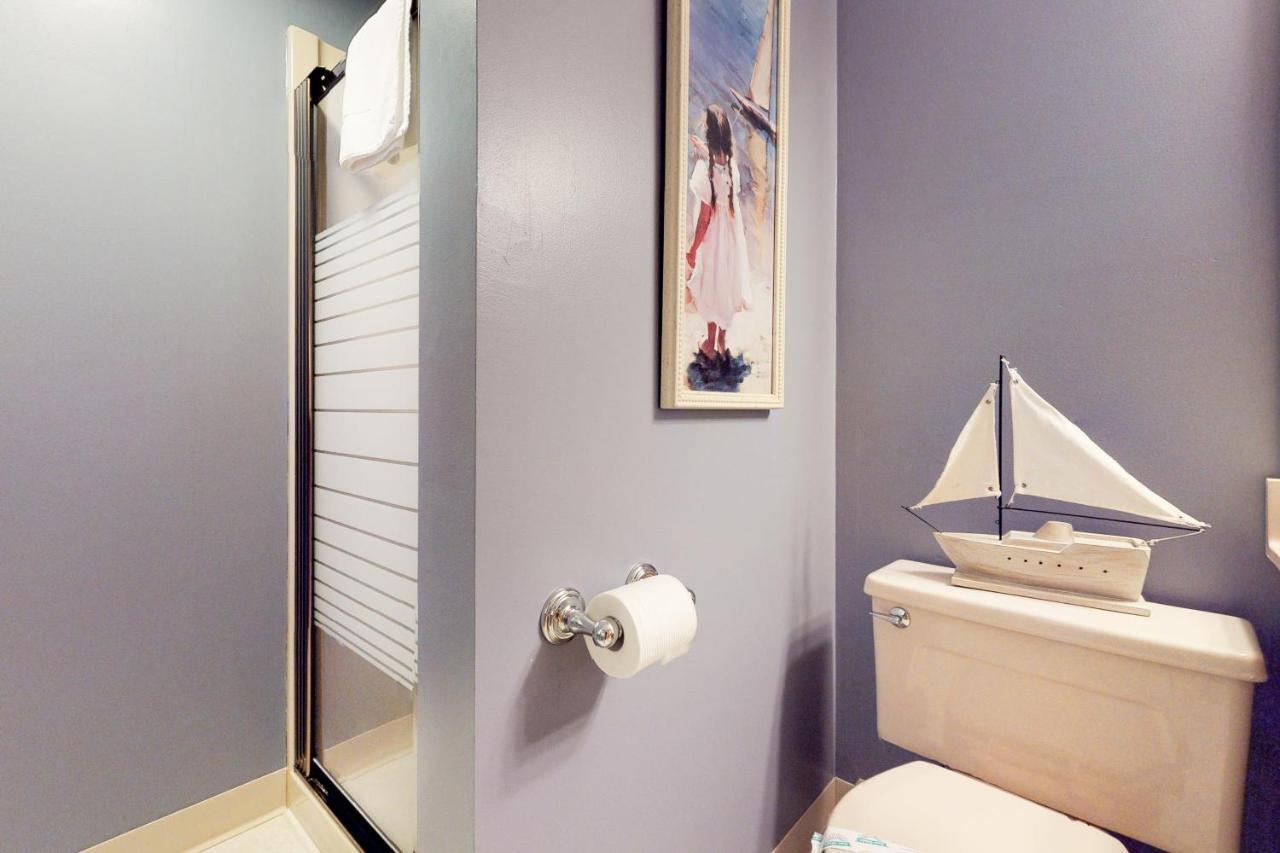 Chanticleer Inn: Hudson House Eagle River Bagian luar foto
