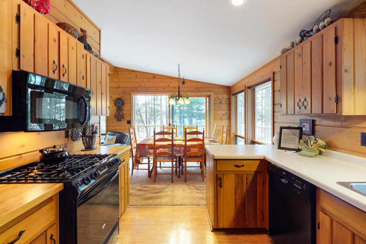 Chanticleer Inn: Hudson House Eagle River Bagian luar foto
